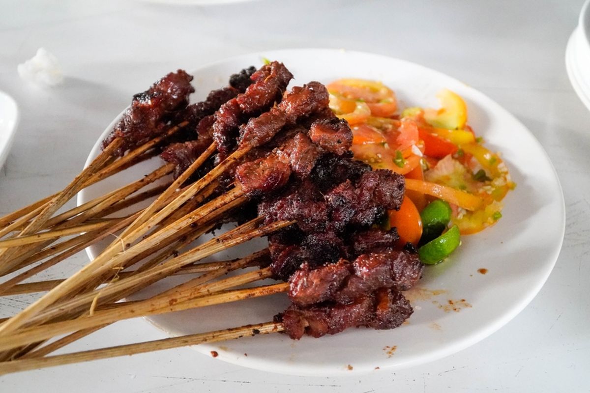 Sate Kambing Favorit Keluarga untuk Makan Malam Akhir Pekan